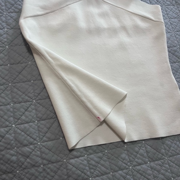 P.A.R.O.S.H.
v-neck sleeveless tank top - Picture 6 of 8